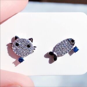 Fish 🐟& cat 🐈 sterling silver stud Earrings